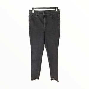 Express Jeans Size 6 “Perfect Denim” Ankle Legging Distressed Hem